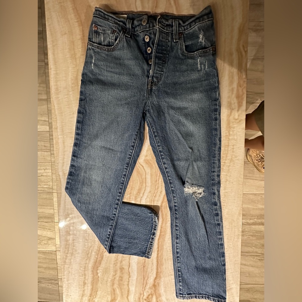 High waisted Levi jeans!